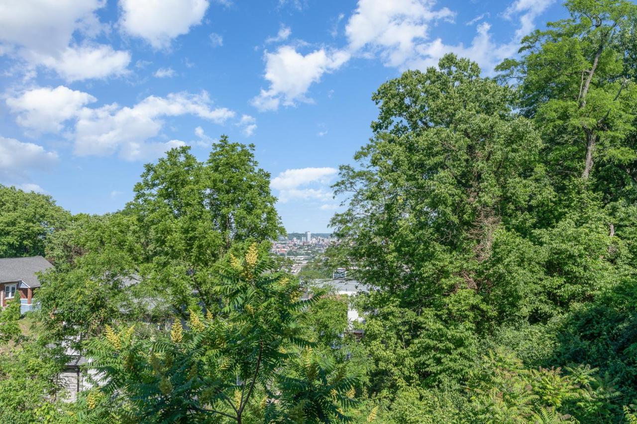 Appartamento Amazing Downtown Views - 3 Minutes To Downtown! Cincinnati Esterno foto