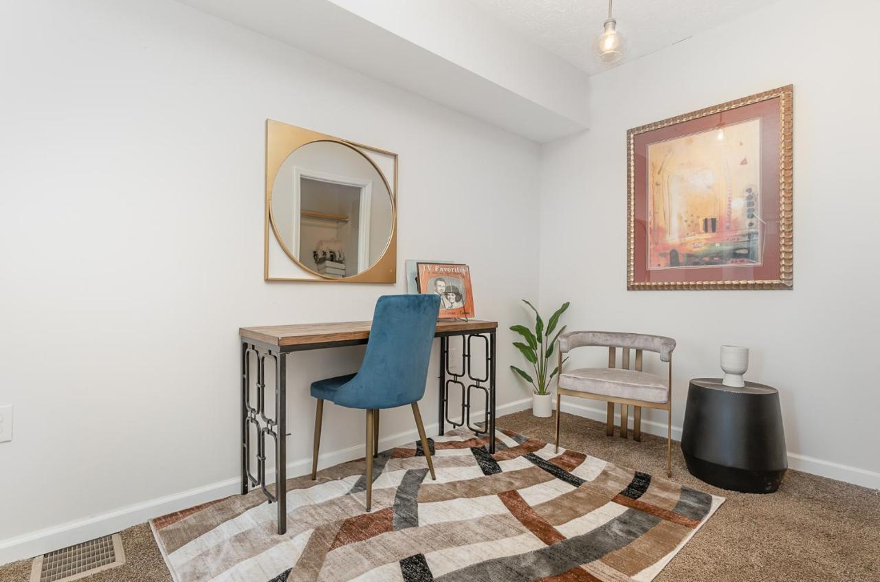 Appartamento Amazing Downtown Views - 3 Minutes To Downtown! Cincinnati Esterno foto